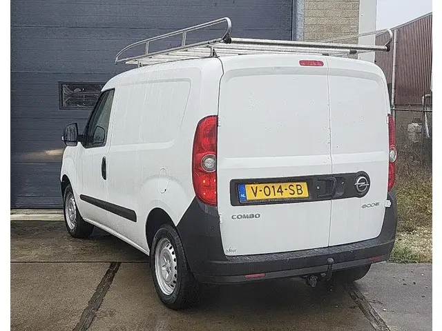 Opel Combo 1.3 CDTi L1H1 Edition 2018 Diesel 4