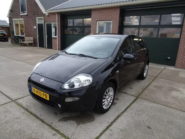 Fiat Punto Evo 1.2 Lounge 2017 Benzine