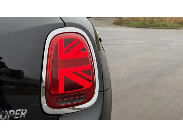 MINI Cooper Mini 1.5 60 Years Edition 2020 Benzine 9