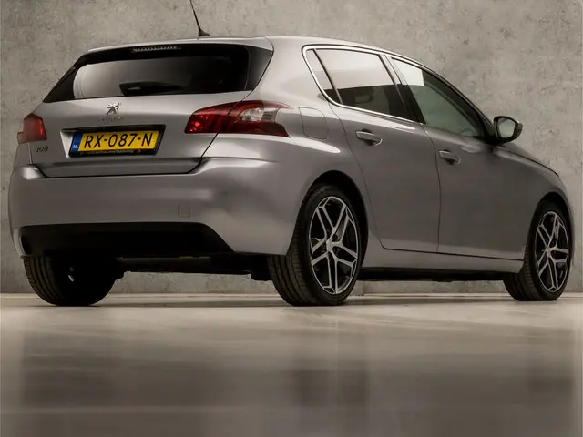 Peugeot 308 1.2 PureTech Sport 2018 Benzine 5