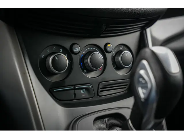 Ford Kuga Ford Kuga 2014 Benzine 16