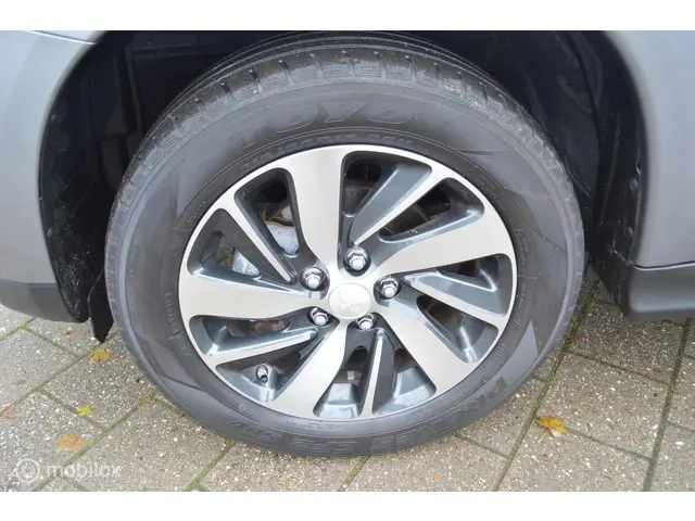 Mitsubishi ASX 1.6 Cleartec Invite+ 2014 Benzine 19