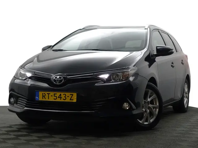 Toyota Auris Touring Sports 1.2T Dynamic 2018 Benzine 19