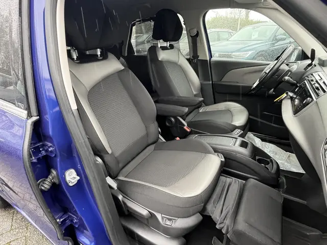 Citroën C4 Spacetourer 1.6 THP Aut. Shine 2019 Benzine 16