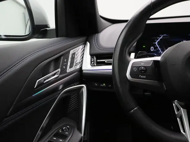 BMW iX1 xDrive30 2023 Elektrisch 16