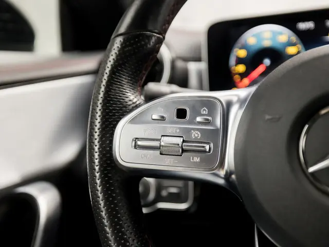 Mercedes-Benz CLA 200 AMG Sport 2019 Benzine 19