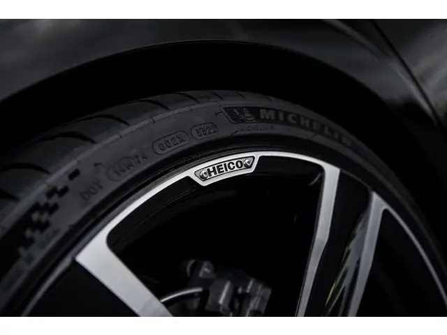 Volvo S60 2.0 B4 Ultimate Dark 2023 Benzine 29