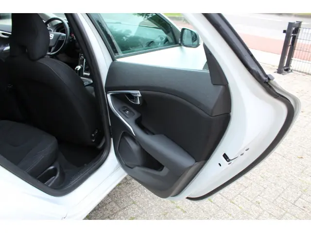 Volvo V40 1.6 T2 2014 Benzine 20