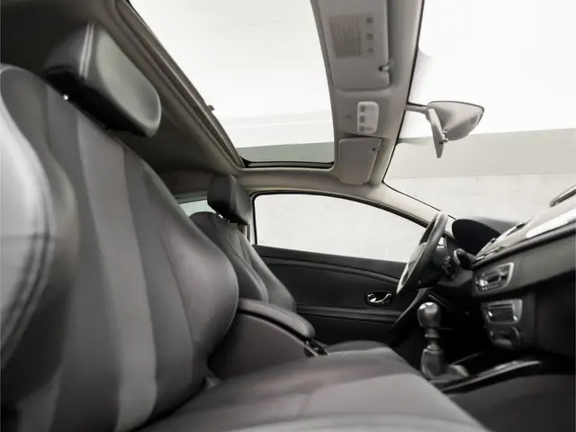 Renault Mégane Coupé 1.2 TCe Bose 2013 Benzine 8