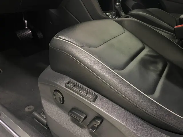 Volkswagen Tiguan 2.0 TSI 4Motion Highline 2016 Benzine 23
