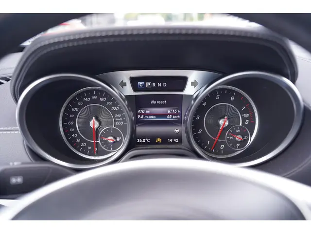 Mercedes-Benz SL 500 2017 Benzine 44