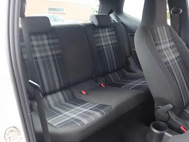 Volkswagen up! 1.0 move up! BlueMotion 2016 Benzine 15