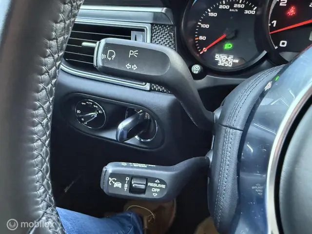 Porsche Macan 3.6 Turbo BOMVOL, NIEUWSTAAT 2016 Benzine 18