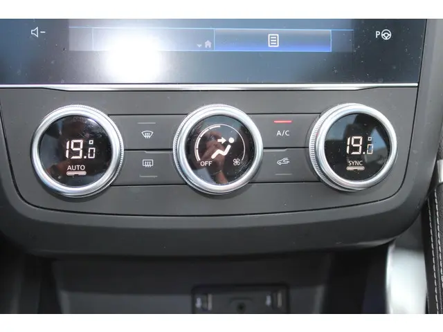 Renault Kadjar 1.3 TCe Techno 2022 Benzine 32