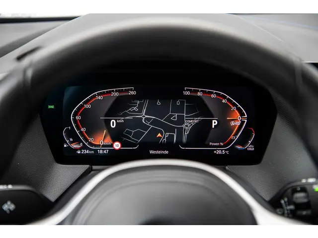 BMW 1 Serie 120i | M Sport | PDC | LED | 19 inch | 2022 Benzine 33