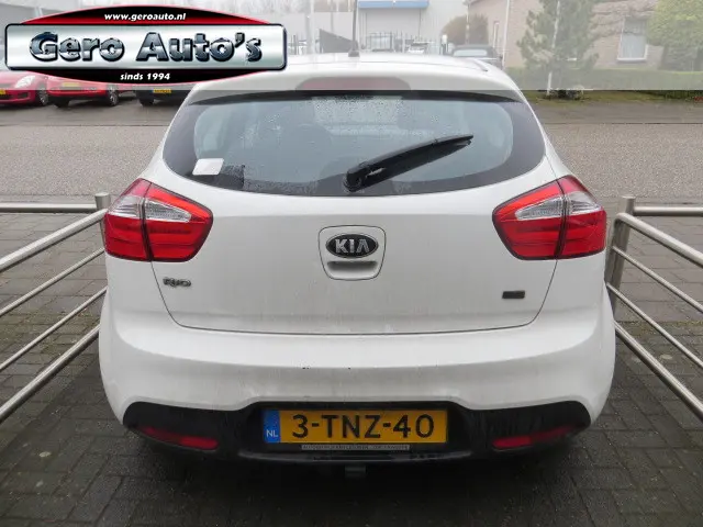 Kia Rio 1.2 CVVT BusinessLine 5drs 2014 Benzine 10