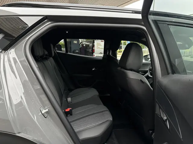 Peugeot 2008 1.2 PureTech Allure 2024 Benzine 6