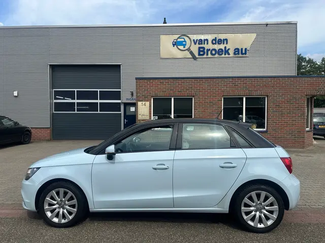 Audi A1 Sportback 1.2 TFSI Ambition Pro Line 2013 Benzine 2