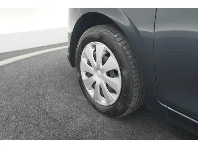 Peugeot 108 1.0 e-VTi Active 2019 Benzine 18