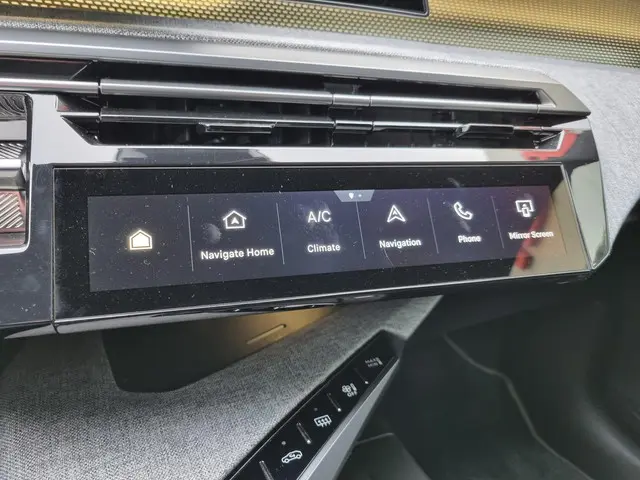 Peugeot 3008 1.2 Hybrid 136 GT 2024 Hybride Benzine 16