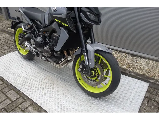 Yamaha MT 09 ABS 2017 Benzine 28