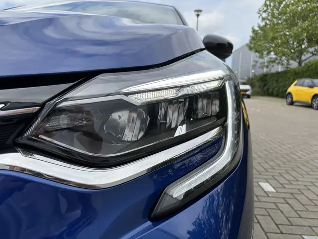 Renault Captur 1.3 mild hybrid 160 R.S. Line 2023 Benzine 26