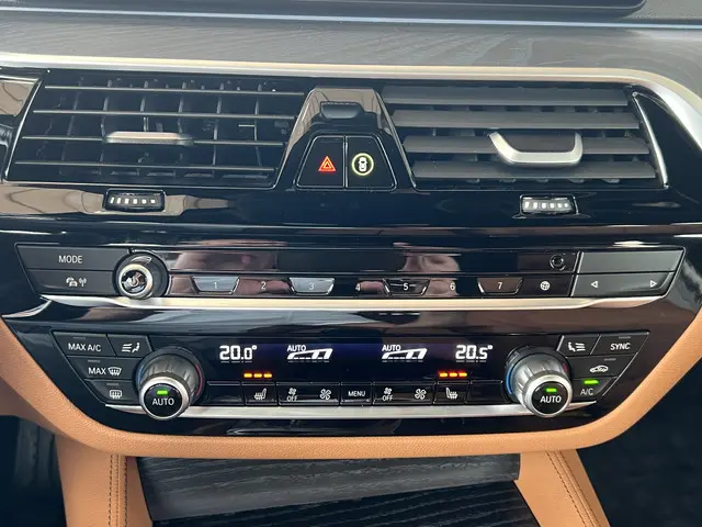 BMW 5 Serie 530e M-Sport Plus 2023 Hybride Benzine 29