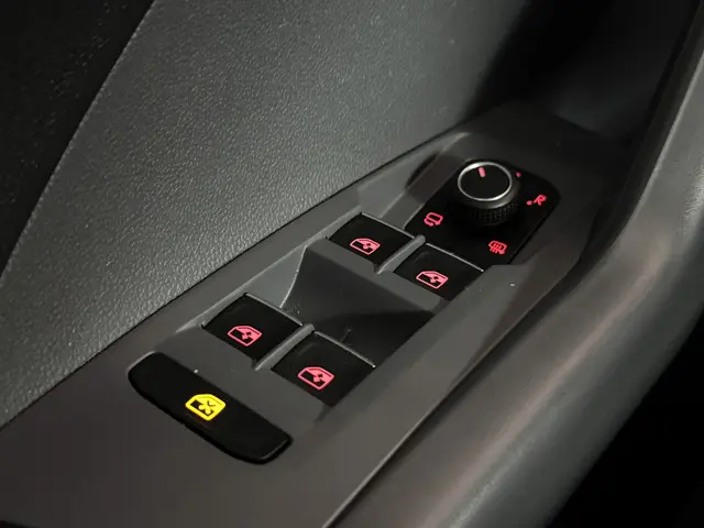 Volkswagen T-Cross 1.0 TSI R-Line 2021 Benzine 29