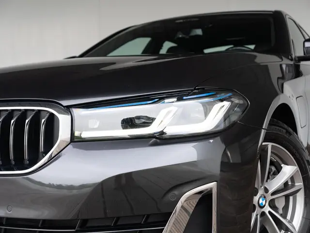 BMW 5 Serie Sedan 530e xDrive 2021 Hybride Benzine 13