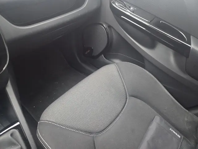 Renault Clio 1.5 dCi Expression 2014 Diesel 7