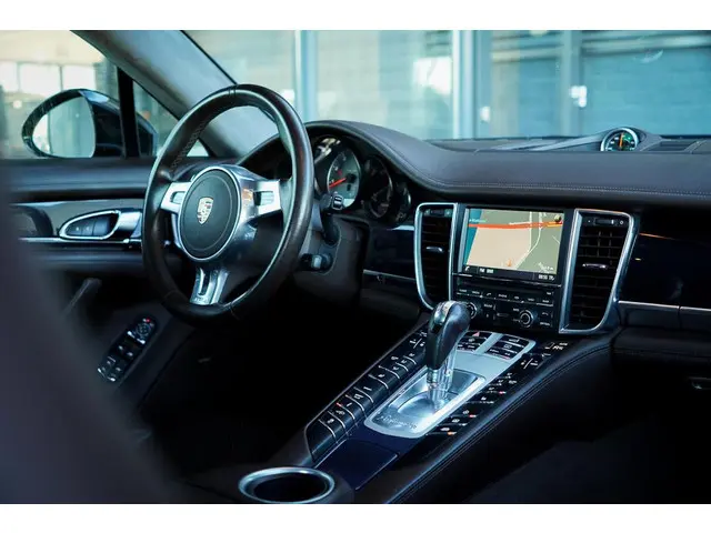 Porsche Panamera 3.0 4S 2013 Benzine 50