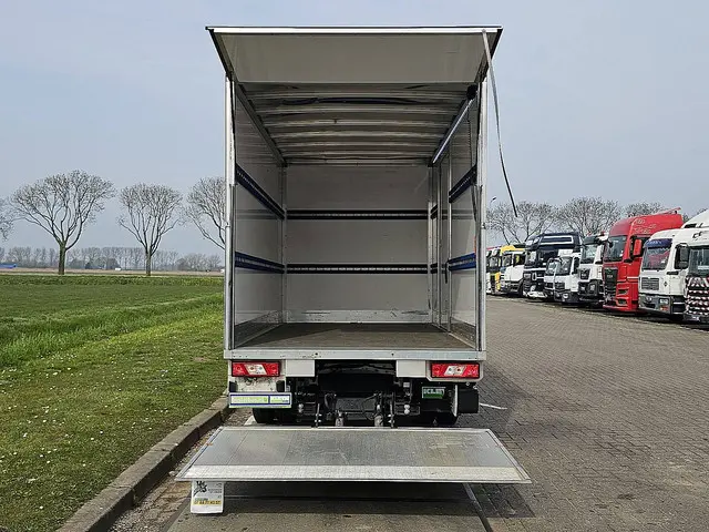 Ford Transit 2.0 2023 Diesel 12