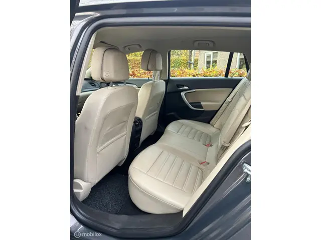 Opel Insignia Sports Tourer 1.6 T Cosmo 2014 Benzine 10