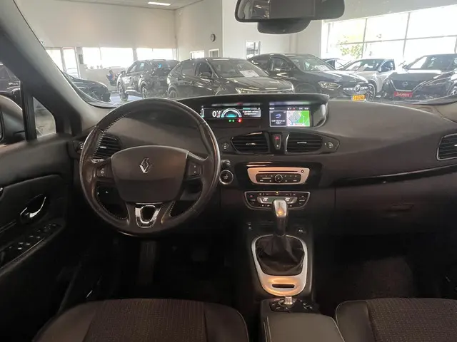 Renault Grand Scénic 2.0 Bose 2014 Benzine 20