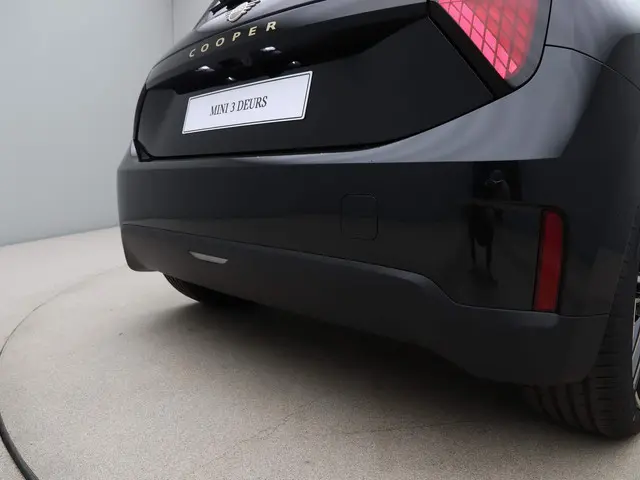 MINI 3-Deurs Cooper E 2024 Elektrisch 21