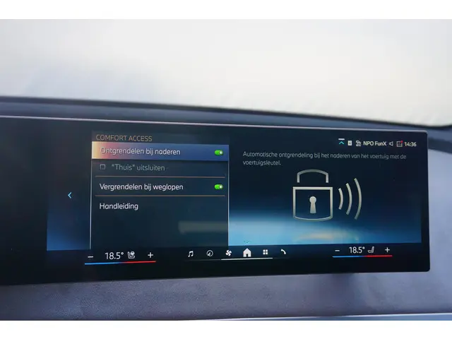 BMW iX xDrive60 2025 Elektrisch 31