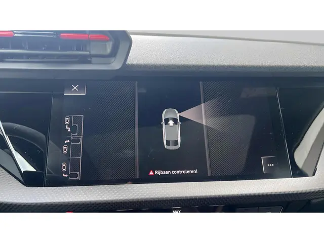 Audi RS3 Limousine 2.5 TFSI 400pk Quattro 2023 Benzine 29