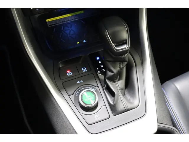 Toyota RAV4 2.5 Hybrid AWD Bi-Tone, 2020 Hybride Benzine 22