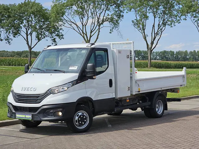 Iveco Daily 35C16 2023 Diesel 2