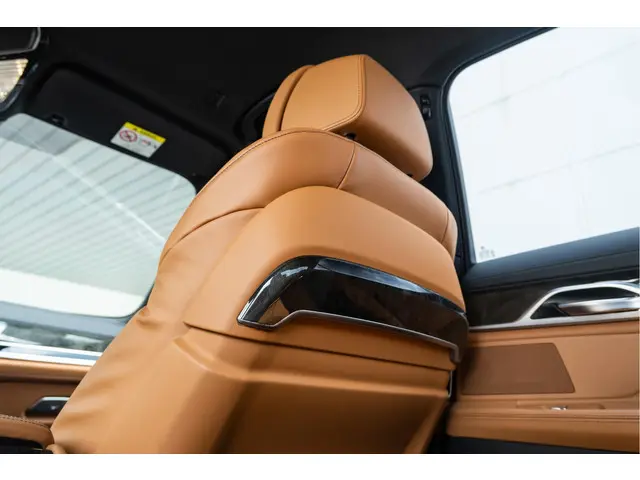 BMW 7 Serie Sedan 745e 2021 Hybride Benzine 42