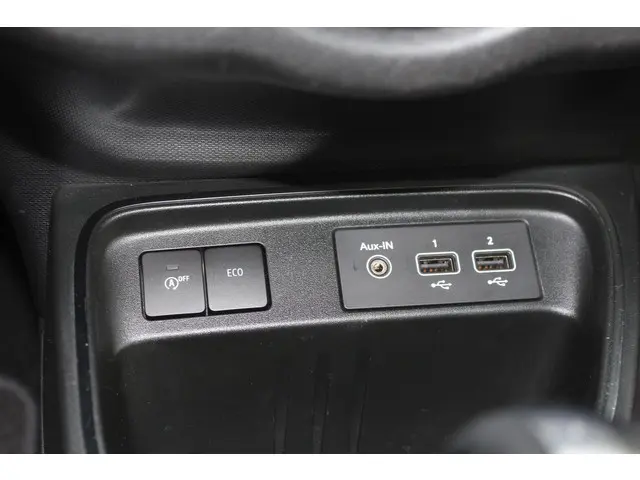 Renault Twingo 0.9 TCe Intens 90 pk EDC 2020 Benzine 29