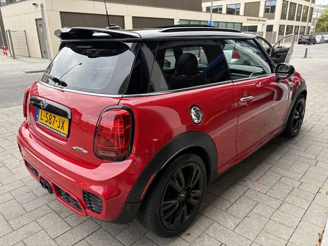 MINI Cooper Mini 2.0 John Works Chili 2016 Benzine 5
