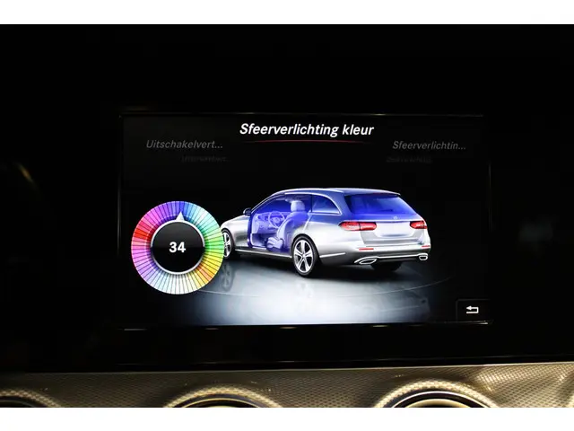 Mercedes-Benz E-Klasse Estate 200 Ambition 2017 Benzine 26