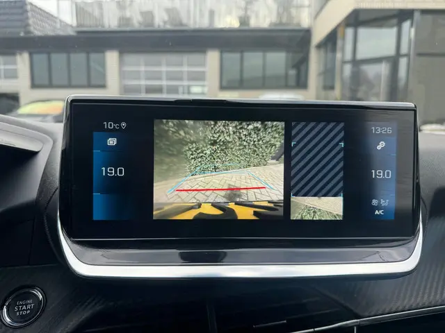 Peugeot 208 1.2 PureTech Blue Lease Allure 2020 Benzine 14