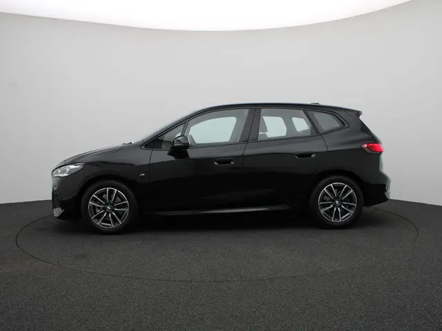 BMW 2 Serie Active Tourer 220i 2025 Benzine 4