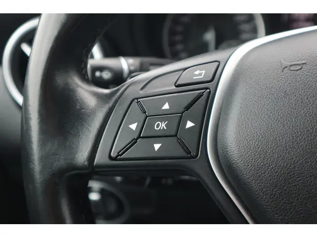 Mercedes-Benz A-Klasse 180 Ambition 2015 Benzine 30