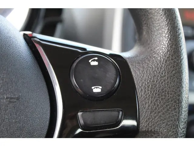 Peugeot 108 1.0 e-VTi Active PACK PREMIUM 2016 Benzine 11