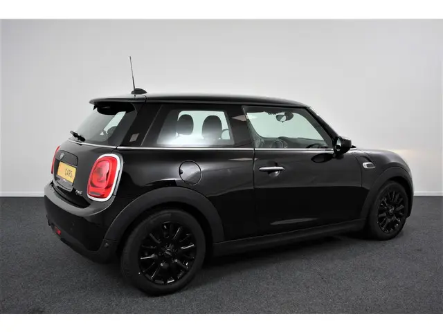 MINI One 3