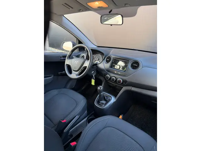 Hyundai i10 1.0i i-Drive GEEN AIRCO!!! 2018 Benzine 22