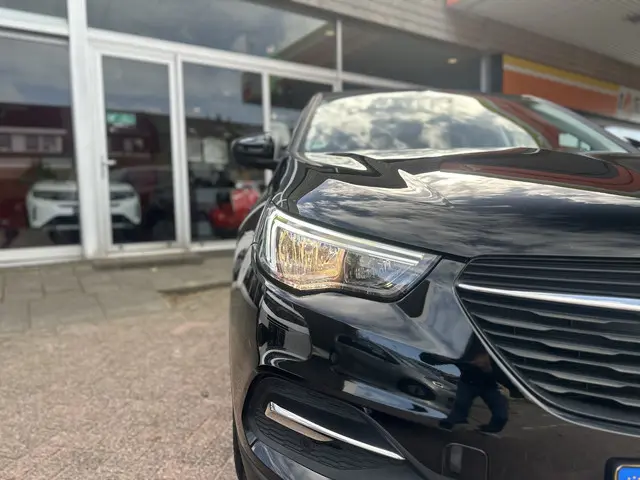Opel Grandland X 1.2 Turbo Innovation 2019 Benzine 43